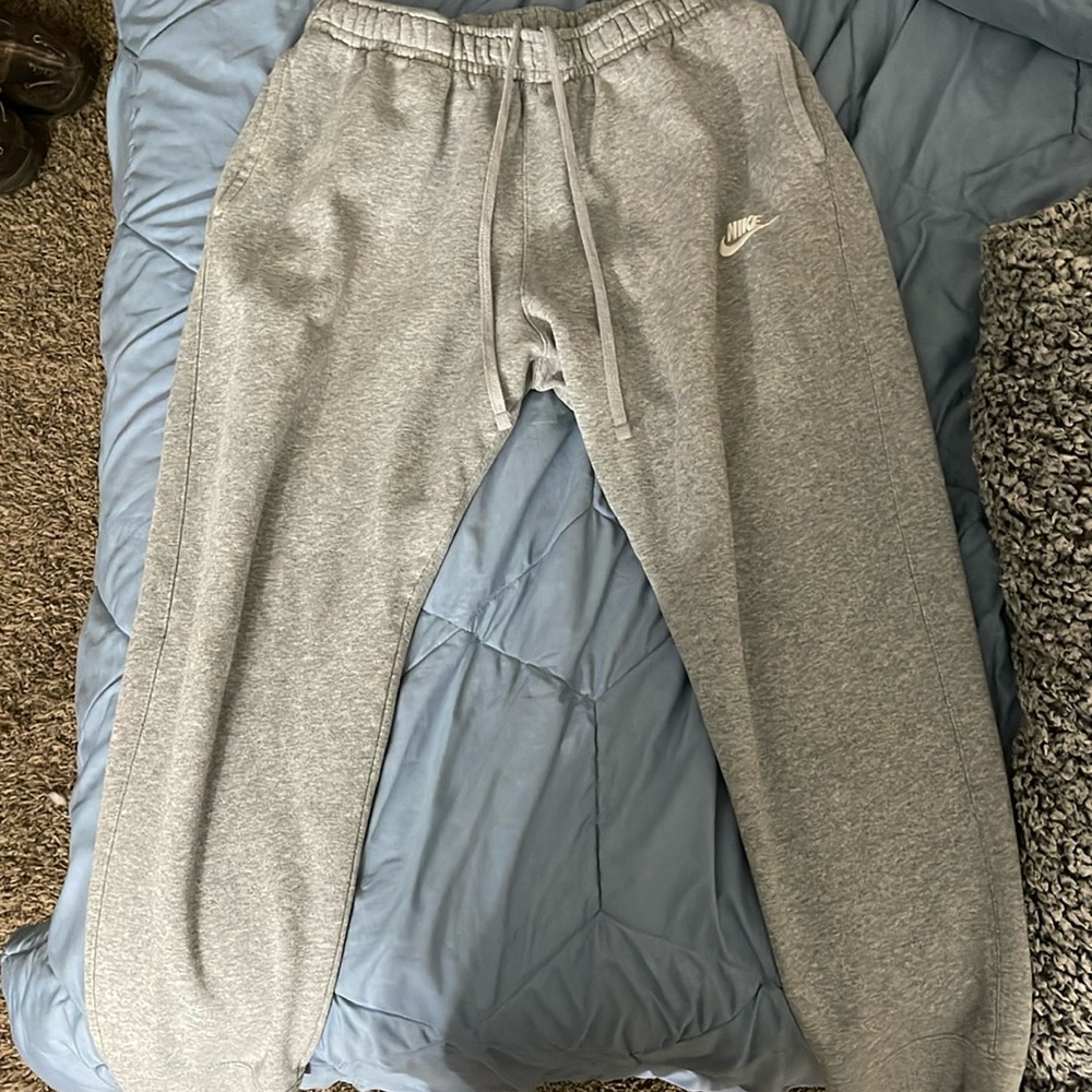 Nike Club large grey sweatpants